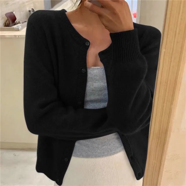 Addison | Kvinno klassisk stickad cardigan